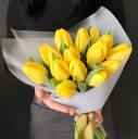 Жёлтые тюльпаны 