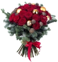 Новогодний букет из красных роз и еловых веток