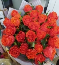 Букет из оранжево - алых роз