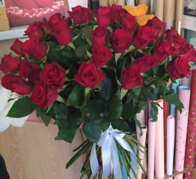  Розы красные 45 шт - Розы (средние 55-60 см)