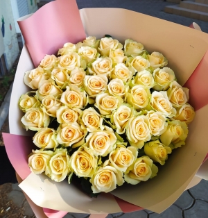 Розы (средние 55-60 см)